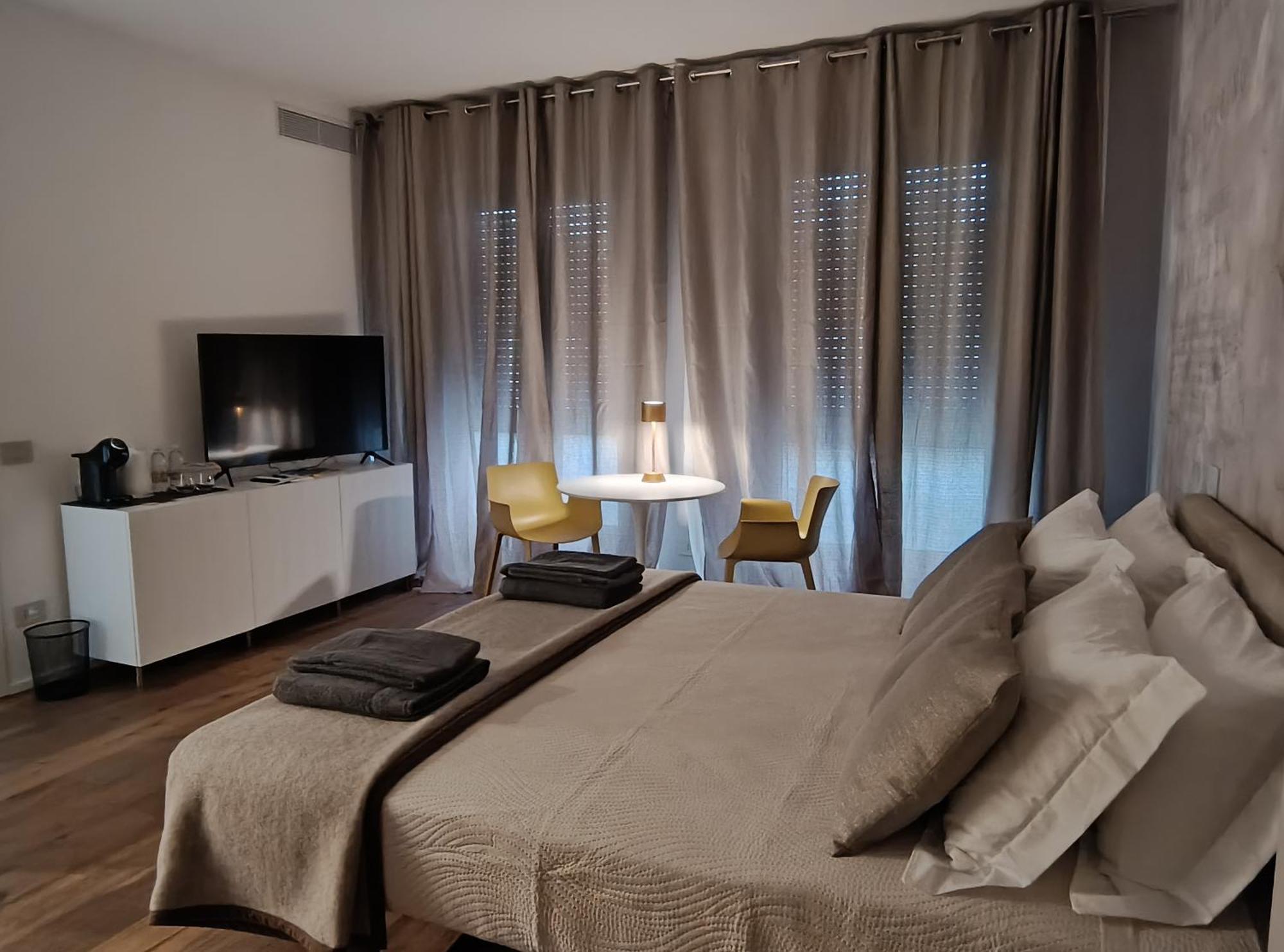 Residenze Simari Luxury Apartment Падуа Екстериор снимка
